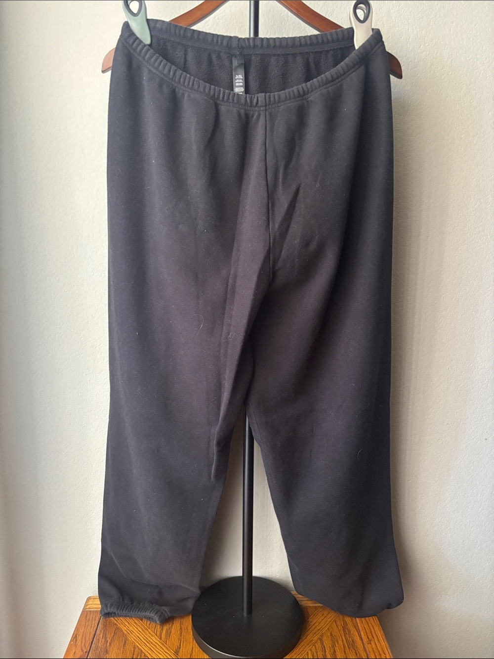 SKIMS Black W’s Sweatpants